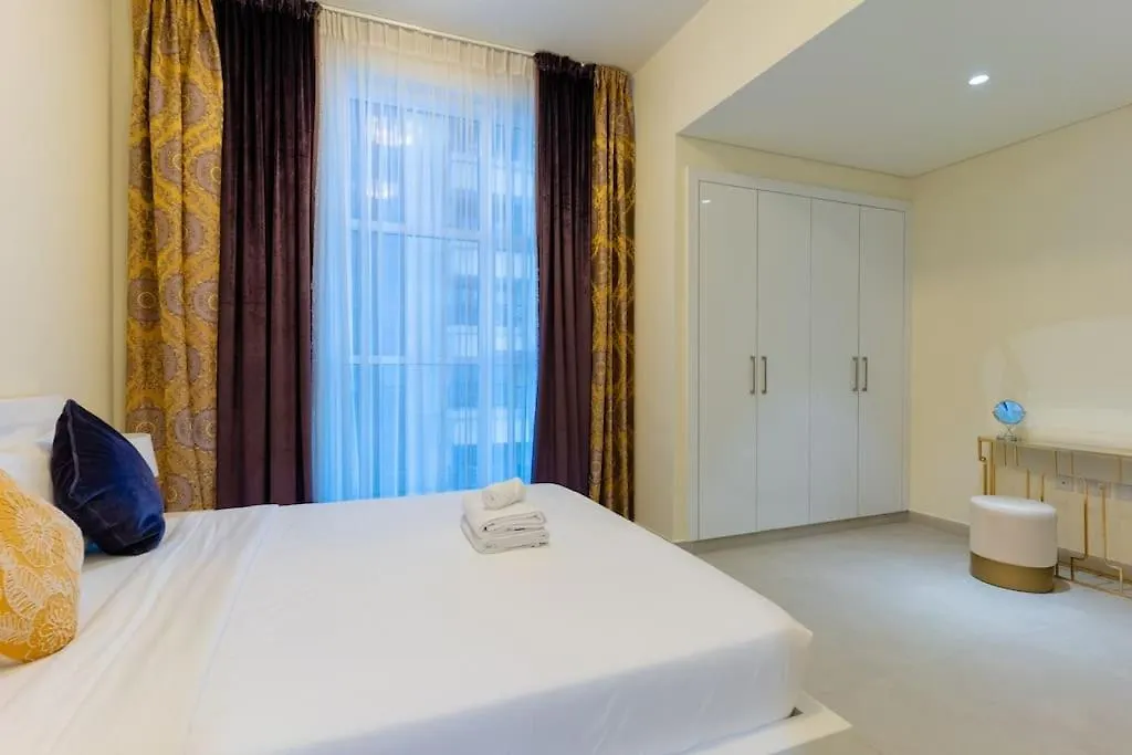 Dubai Modern Apartment L Sleeps 4 L 2 Baths